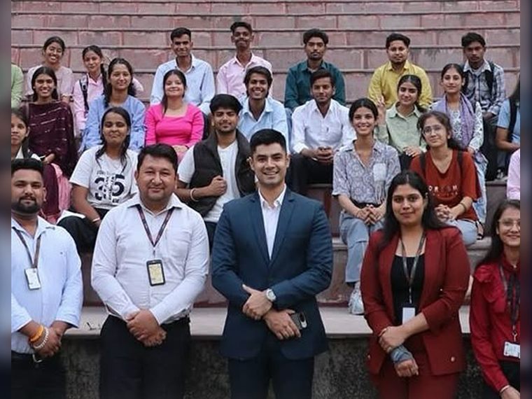 VicThree Defence seminar with aspirants